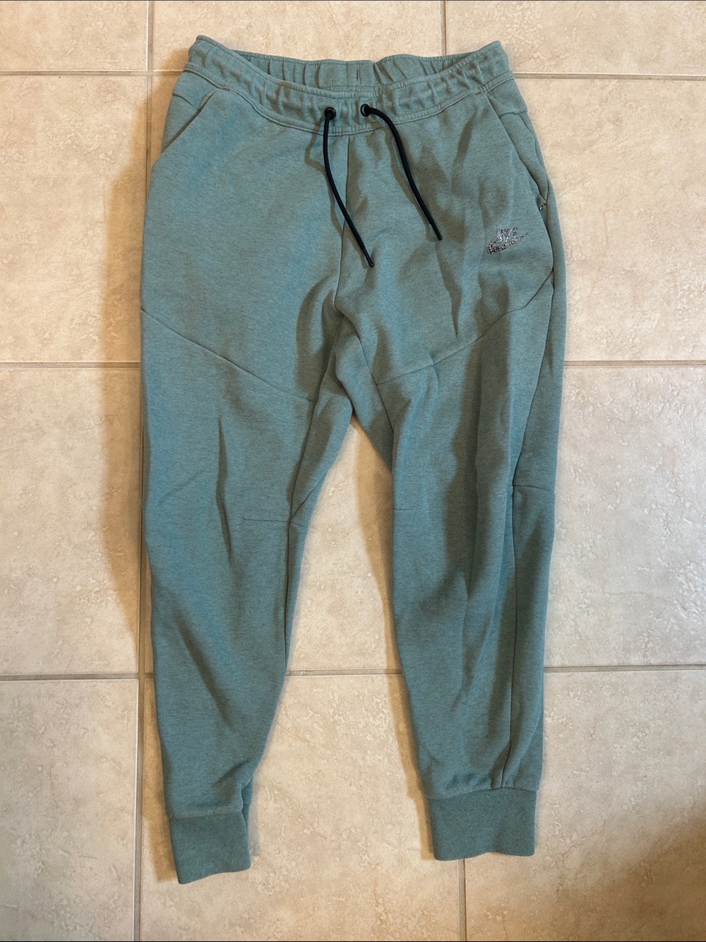 Nike Men’s Green Sweatpant Joggers